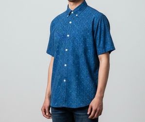 NEW Southern Tide men’s Shirt MEDIUM Blue Button Up Short Sleeve NWT