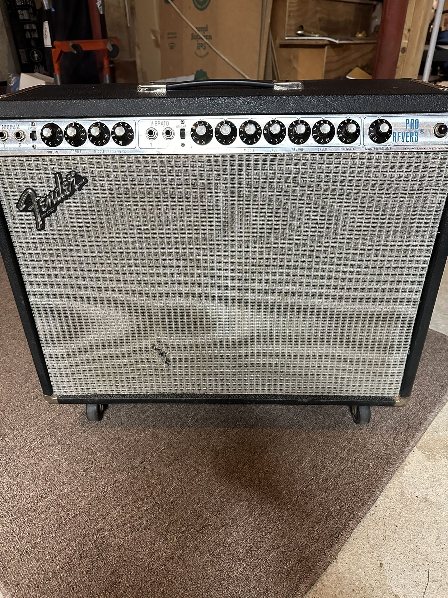 Fender Pro Reverb 2x12 Amp