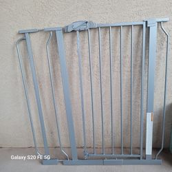 Regalo 36" Tall Gate