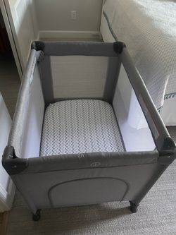 Qutanix 2-in-1 pack and play