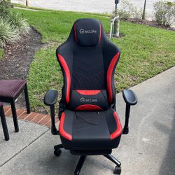 Video Gaming Chair - Barely Used - Like New