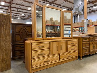 Vintage Wooden Oak 7 Drawer Dresser with Trifold Vanity Mirror