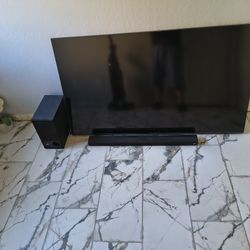 Samsung 65" TV W Polk Audio Sound Bar 