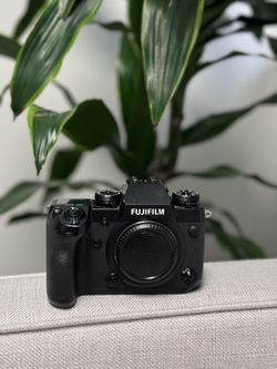 Fujifilm X-H1 Camera Body