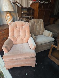 Set of 2 swivel rocker arm chairs