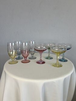 Set of 8 Vintage 1960s Chatel Gold Cristal D’Arques-Durand Rainbow Etched Wine and Coupe Glasses