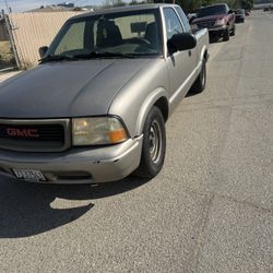 2002 GMC Sonoma