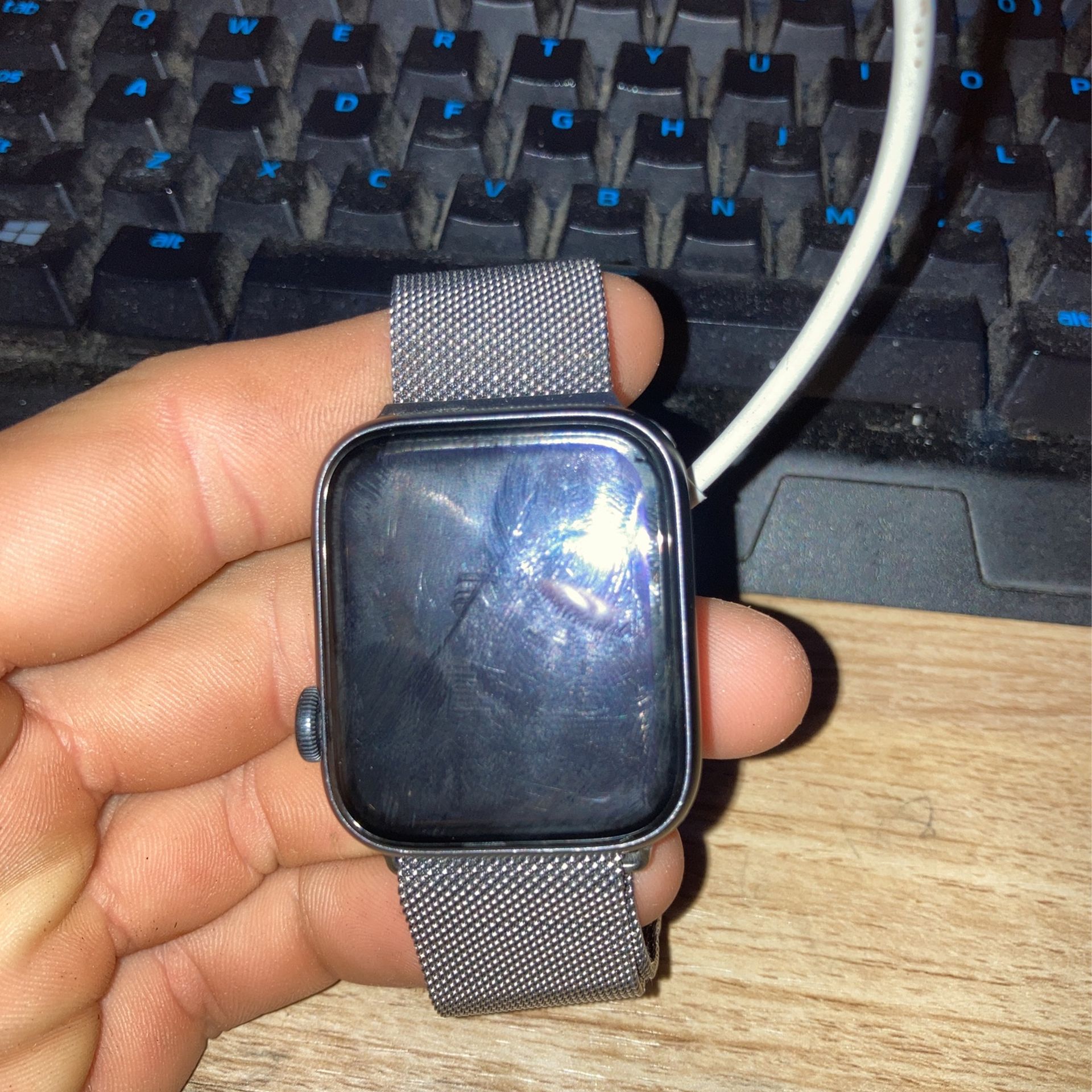 Apple Watch Series 5 42mm