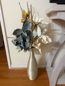 Lamp and vase