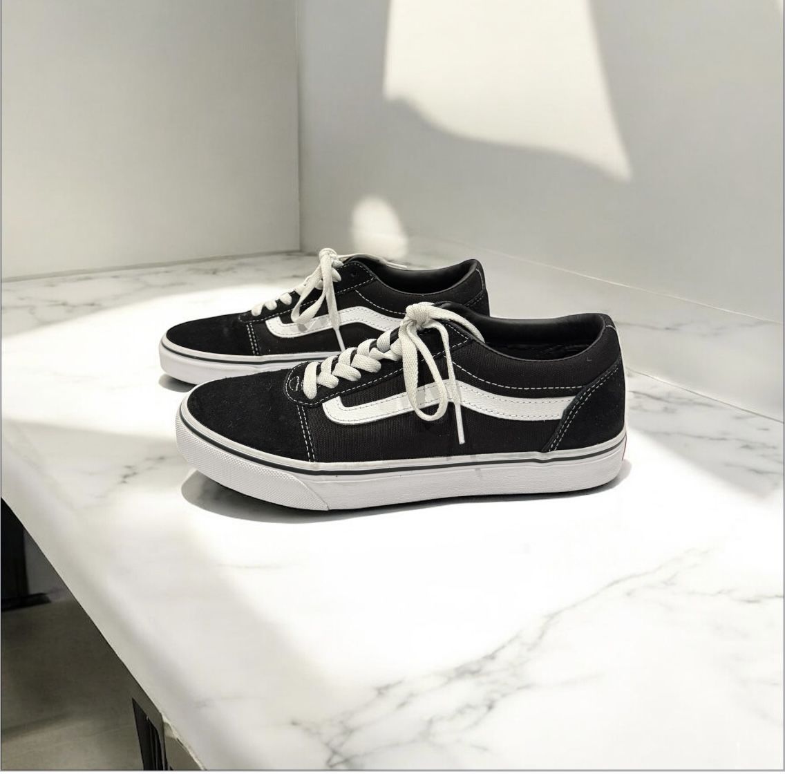 Vans Off the Wall Old Skool Men’s Sneakers – Black Suede – Unisex