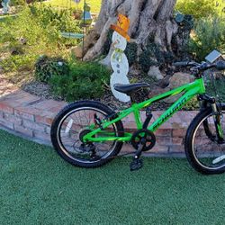 Schwinn Thruster All Alum 7 Speed 20" Bike W Susp Like New