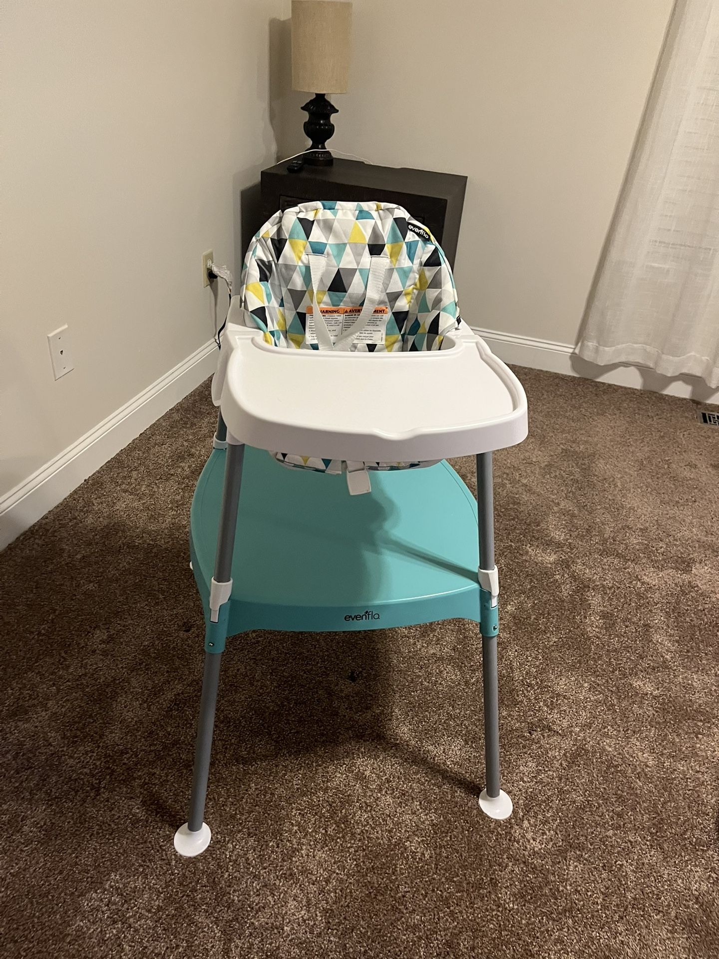 High Chair Like New