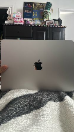 MacBook Air M4 16GB