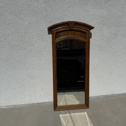 Antique decor mirror