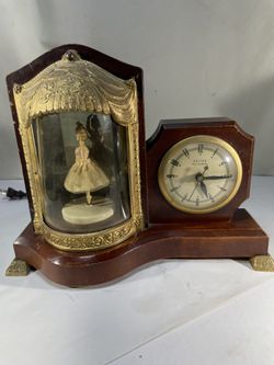 Vintage United Musical Dancing Figure Clock