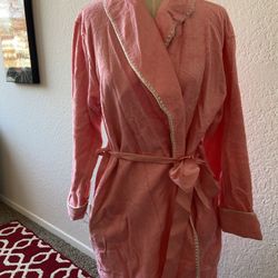 Closeout JLO -Pink- Small- Bathrobe -Brand New No Tags