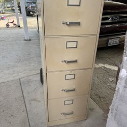 Filing Cabinets 