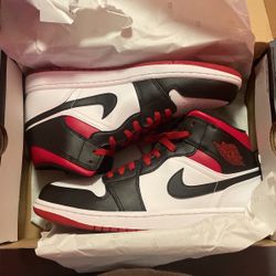 air jordan 1 mid