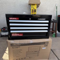 Husky tool box 