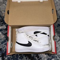 Nike Blazer Mid White/black