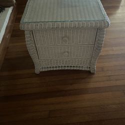 WHITE WICKER TABLE