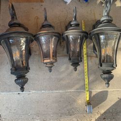 4 Outdoor Wall Mounting Lamps 