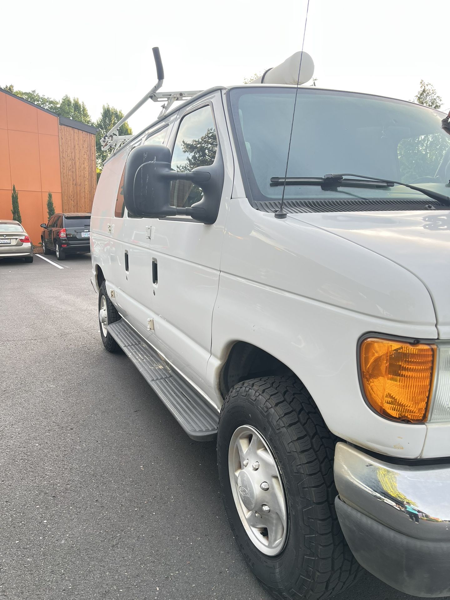 2007 Ford E-250