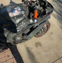 Yamaha 2007 R1