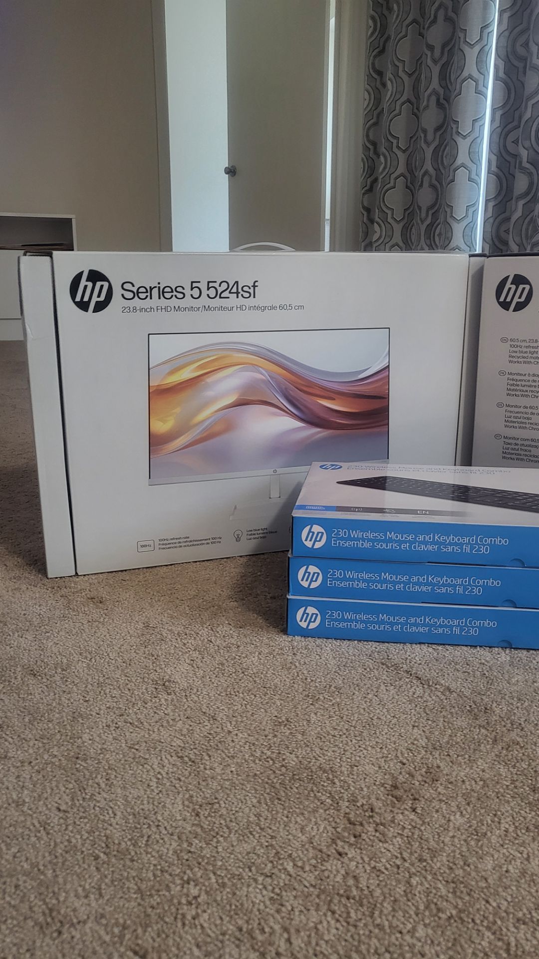 Monitors & wireless keyboards and mouse.