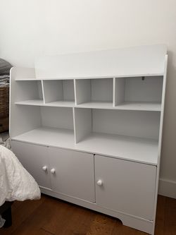 Book shelf