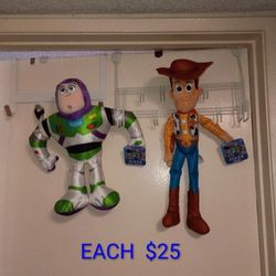 Disney Toy Story / EACH 25 