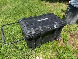 Husky tool box 37”