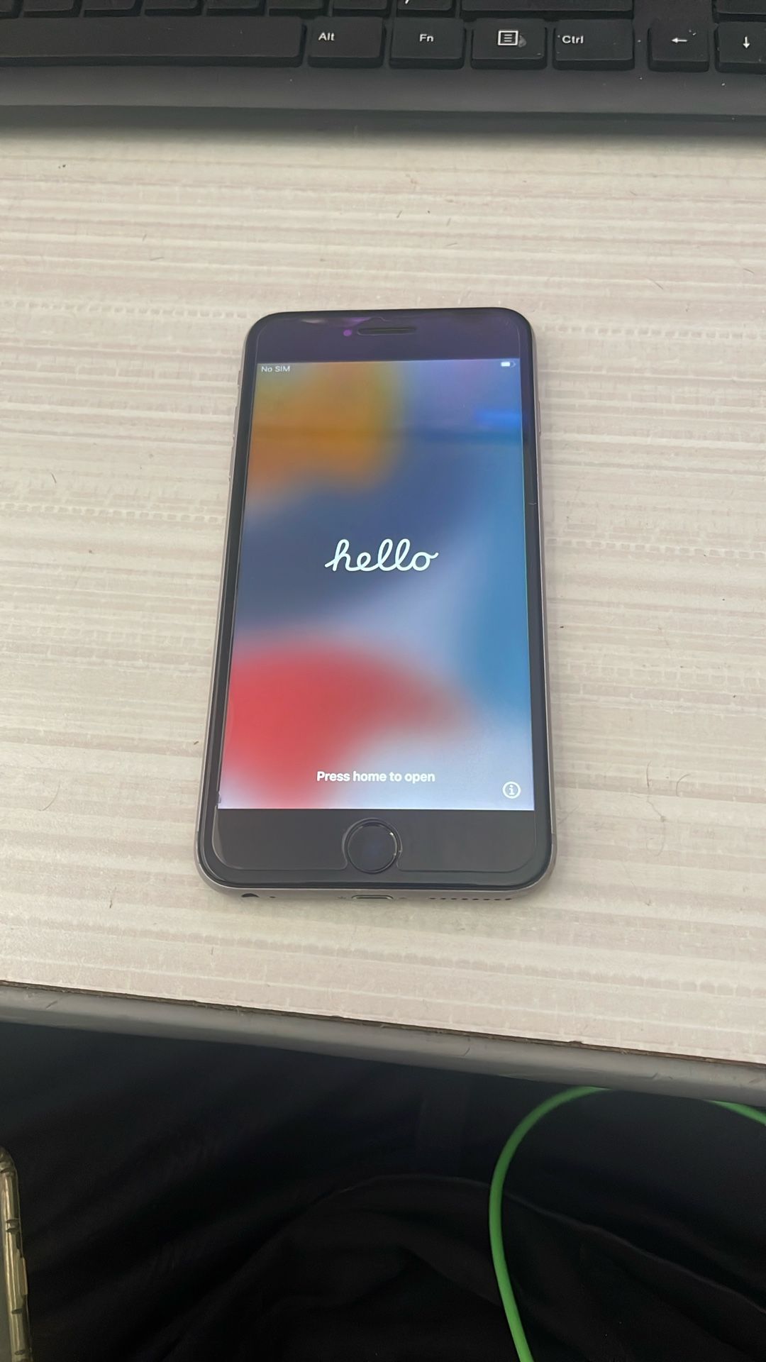 iPhone S