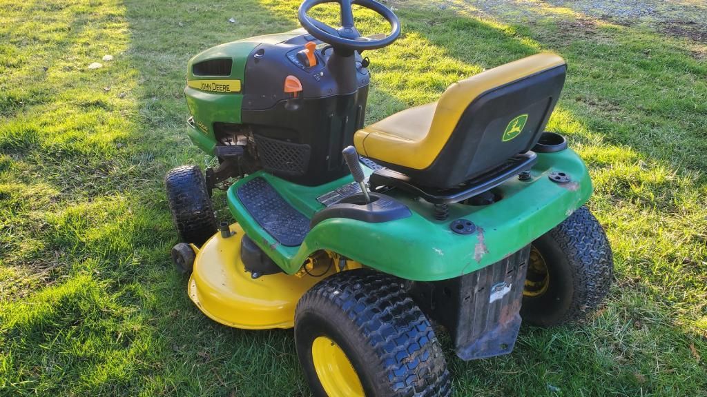 John Deere Lawn Mower