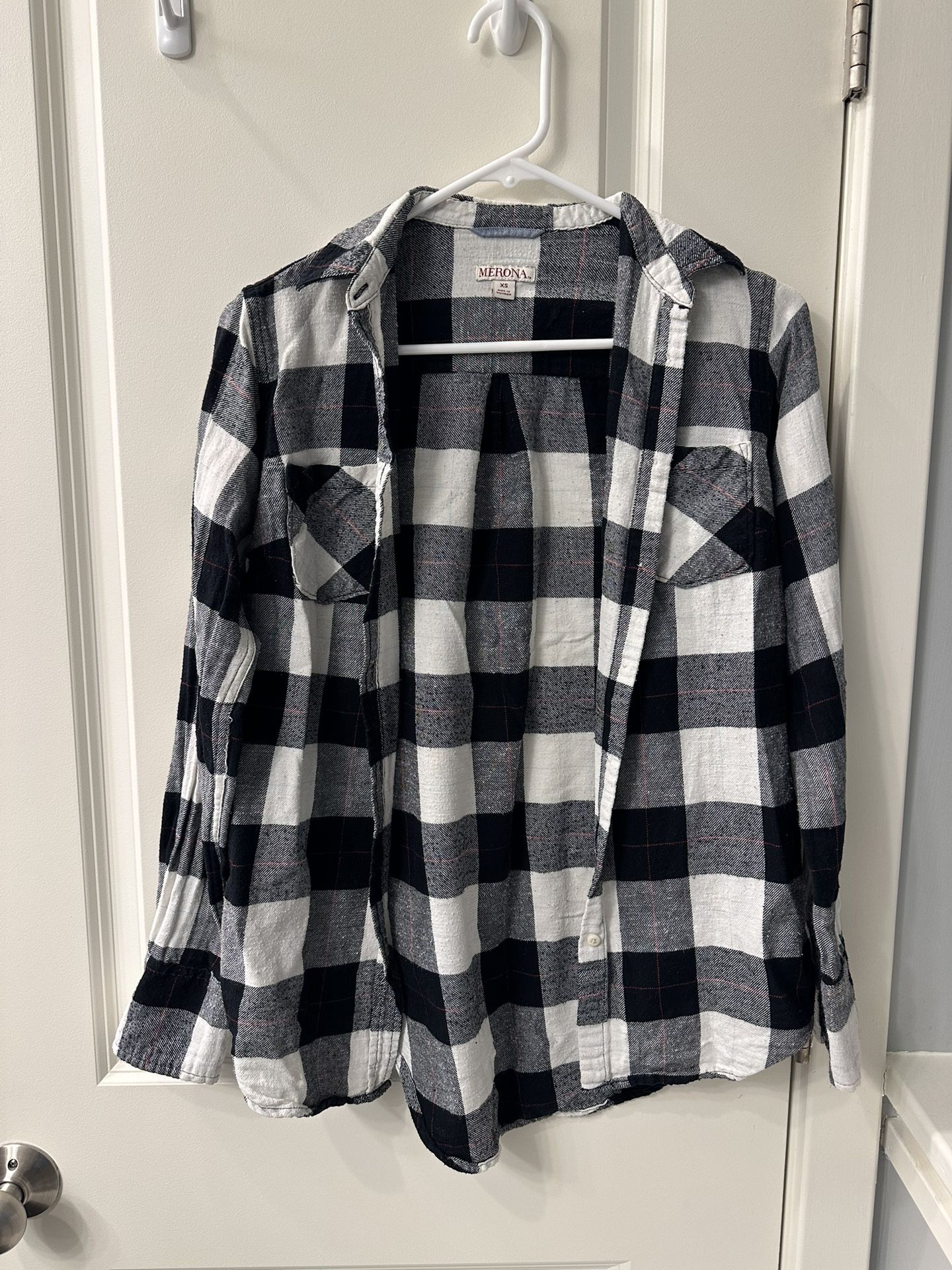 Merona XS Plaid Long Sleeve