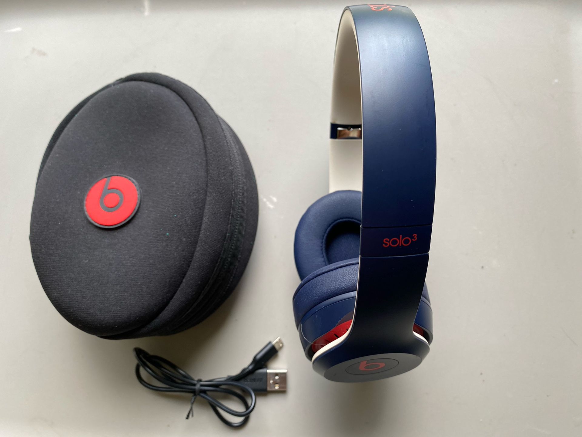 Beats Solo 3 Wireless Headphones - Midnight Blue