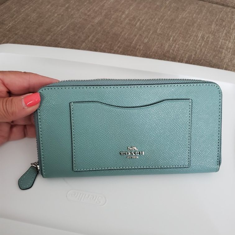 Coach Seafoam Color Zip Around Wallet for Sale in Taylor MI OfferUp
