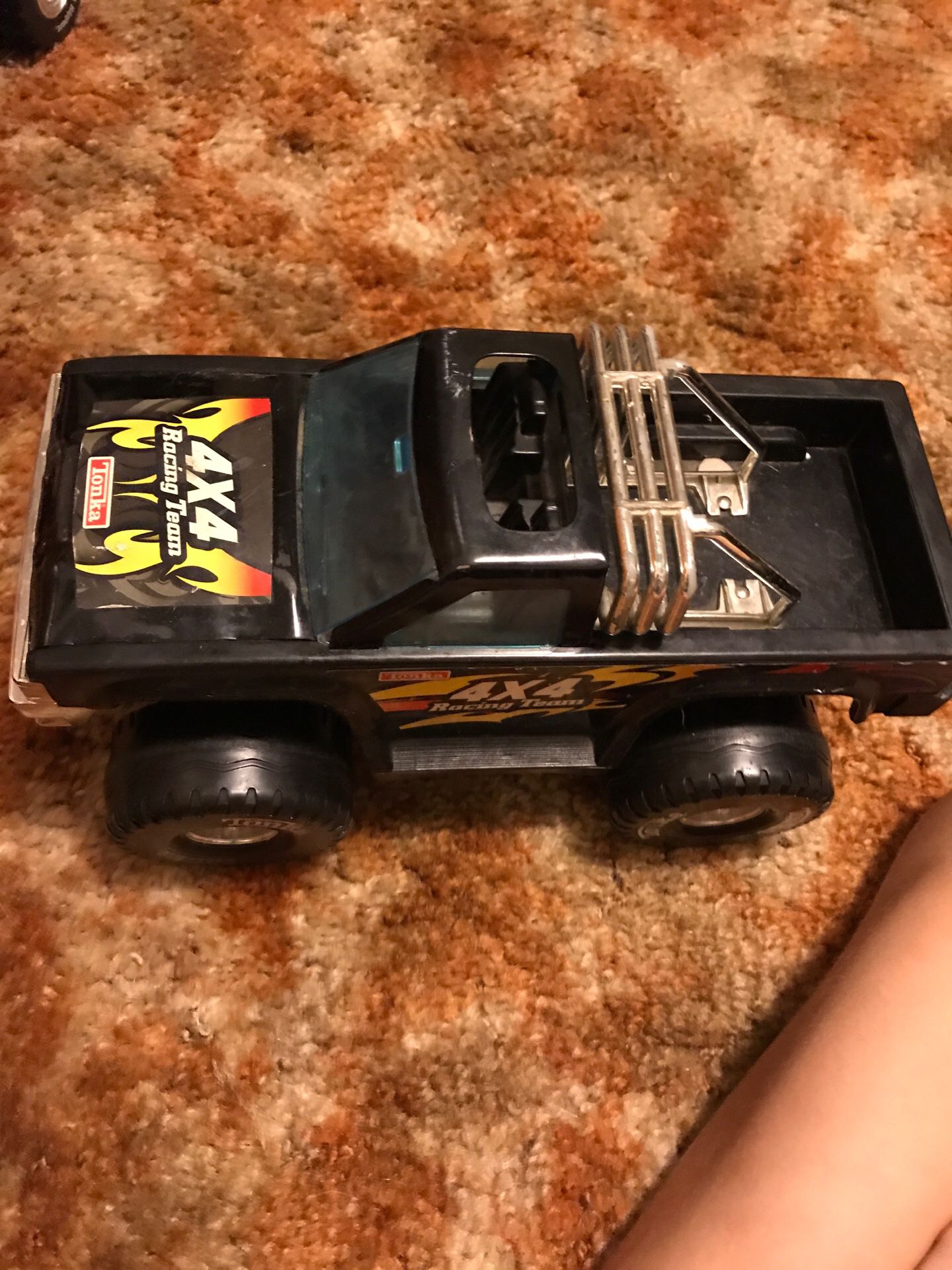 Toy truck in good condition