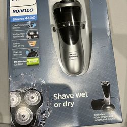 Philips Norelco 4400 Aquatec AT815/41 Men's Electric Razor/Shaver Wet/Dry Sealed