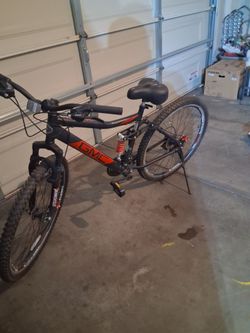 29 INCH GMC MOUNTAIN BIKE