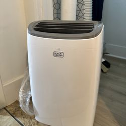 BLACK+DECKER Portable Air Conditioner, 8,000 BTU (3,950 BTU SACC) for Rooms up to 400 Sq. Ft., Portable AC with Remote Control and Window Kit