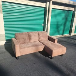 Small Brown Couch 🛋 FREE DELIVERY 