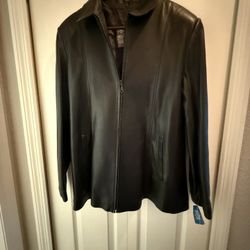 Beautiful Women’s Leather Coat 