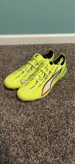 NEW PUMA Ultra 6 Ultimate FG Soccer Cleats - $240 Retail Value - Men's Size 10, Women's Size 11.5