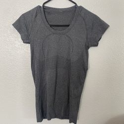 Lululemon top