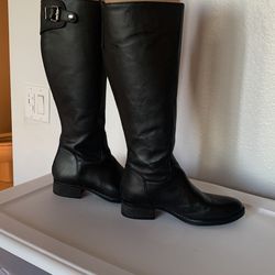 STEVE MADDENN- Size 7 Black .. Worn Once $40