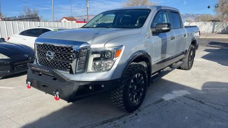 2018 Nissan Titan Crew Cab