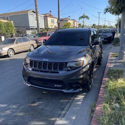 Jeep srt grand Cherokee