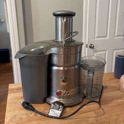 Breville Juicer