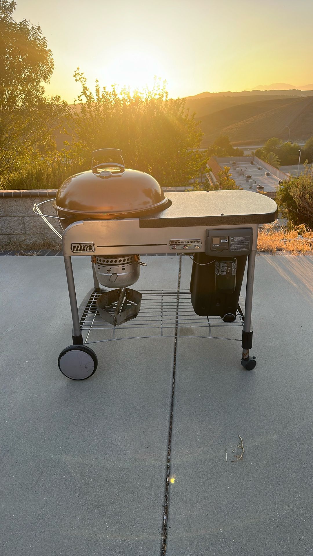 Weber Performer Deluxe Charcoal Grill BBQ Copper Kettle Table